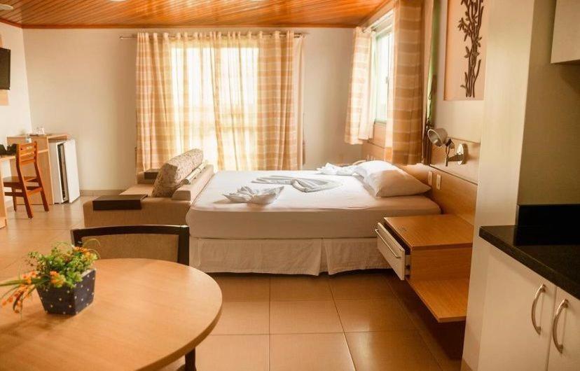 Swamy Hotel Крузейру-ду-Сул Номер фото
