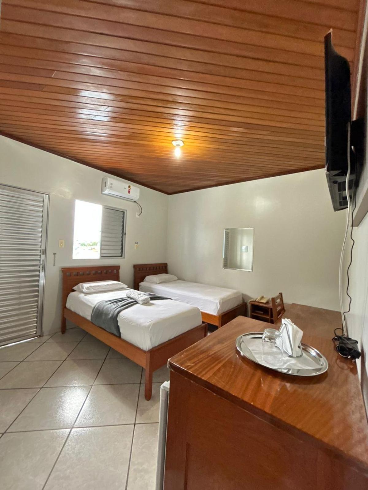 Swamy Hotel Крузейру-ду-Сул Номер фото