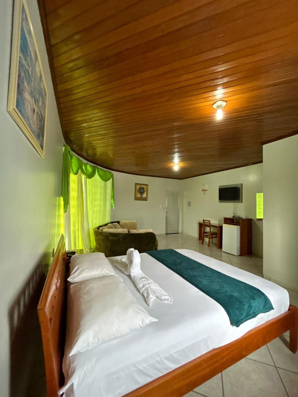Swamy Hotel Крузейру-ду-Сул Номер фото