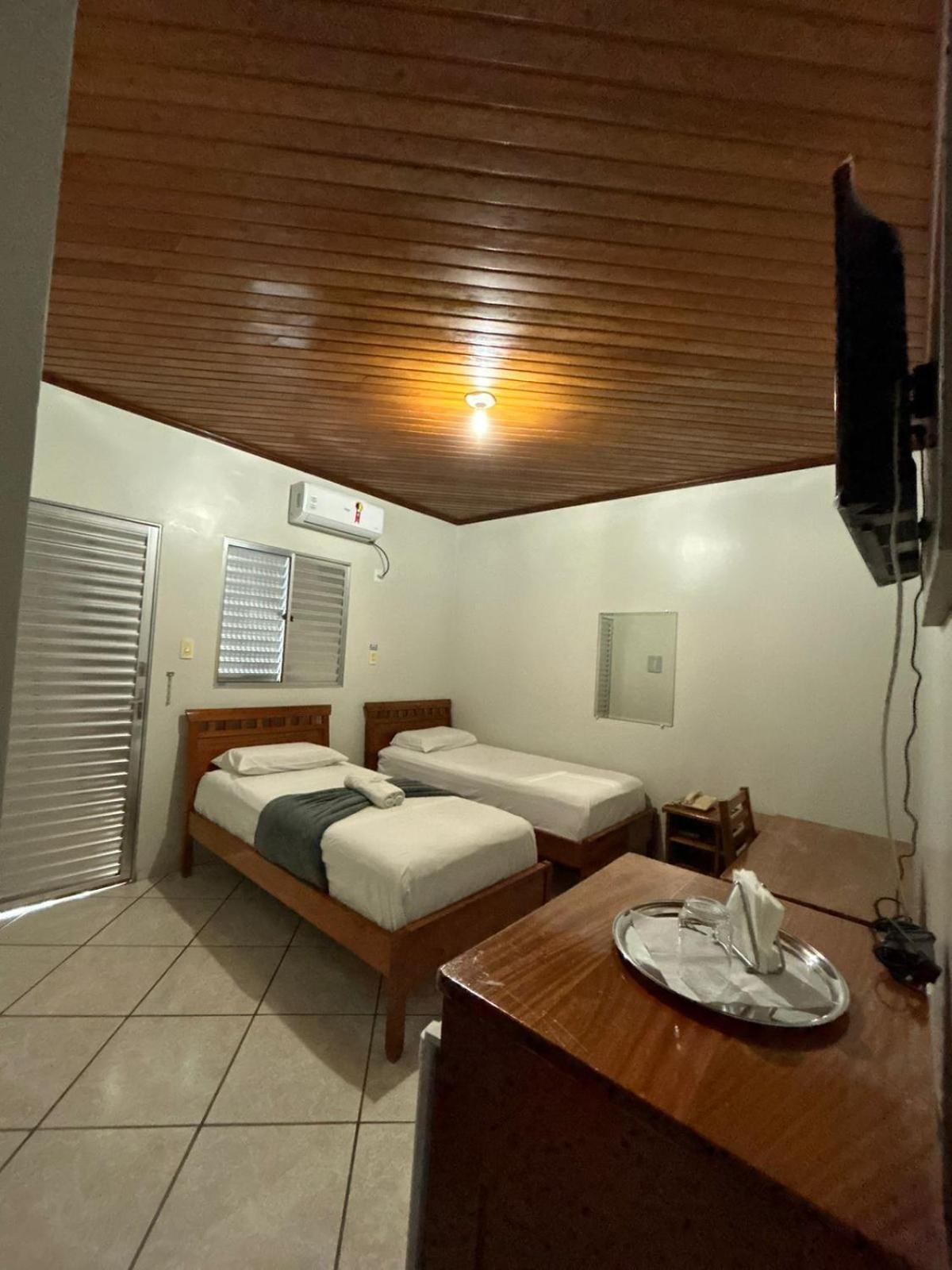 Swamy Hotel Крузейру-ду-Сул Номер фото